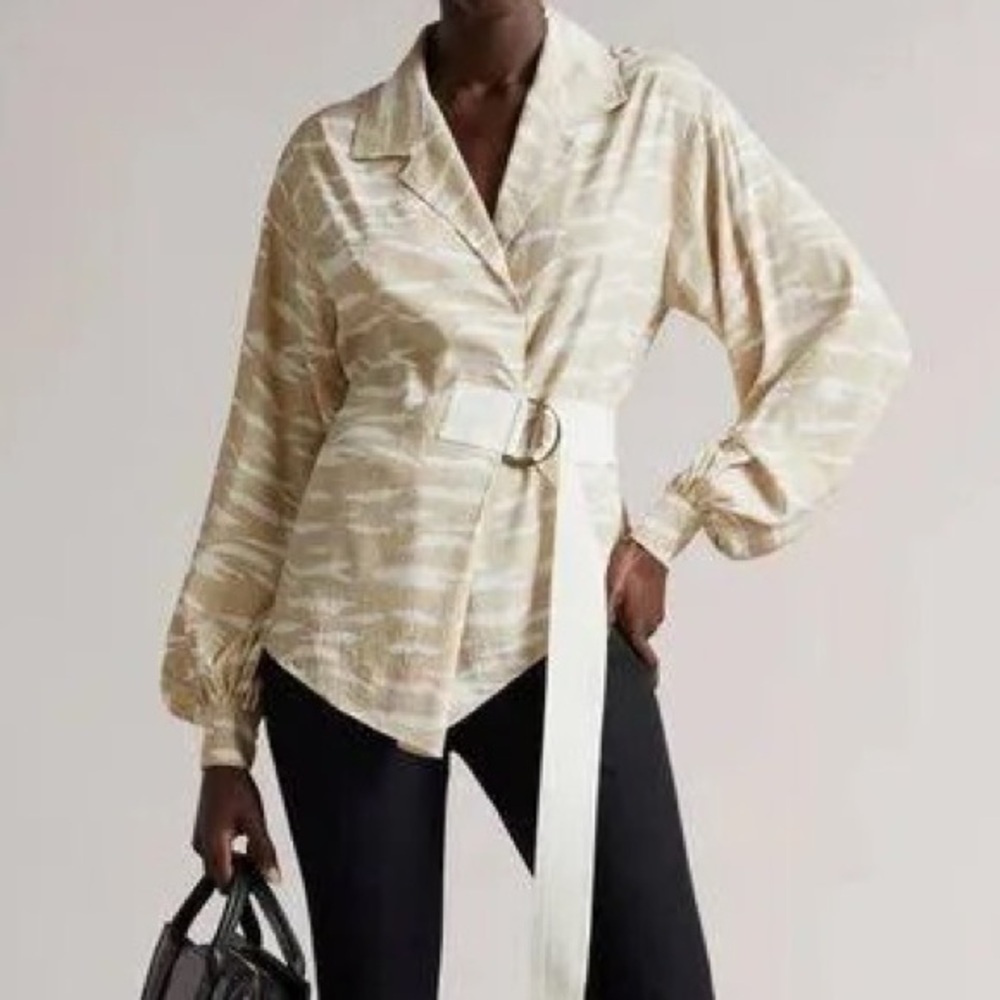 NWT Ted Baker Anehsa Faux Wrap Top with D Ring in Animal Print
